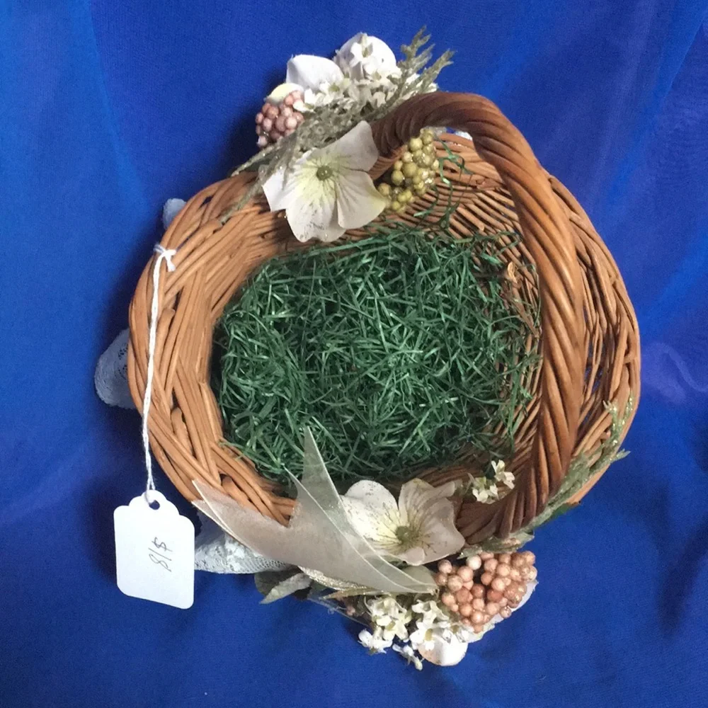 Small Lace-trimmed Wicker Basket